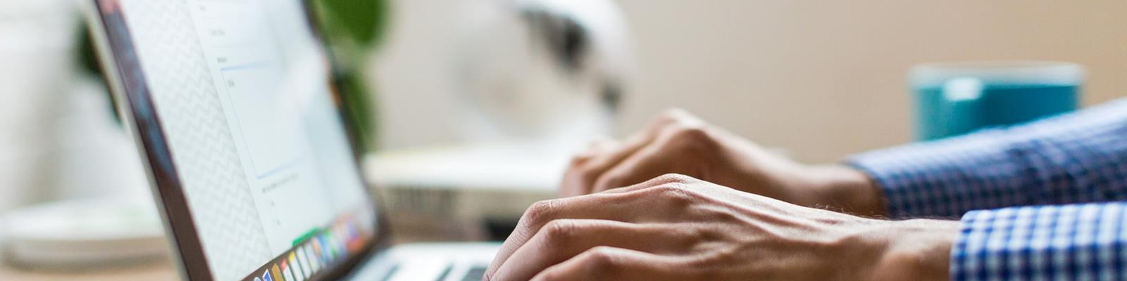 phd quantitative analysis position Laptop